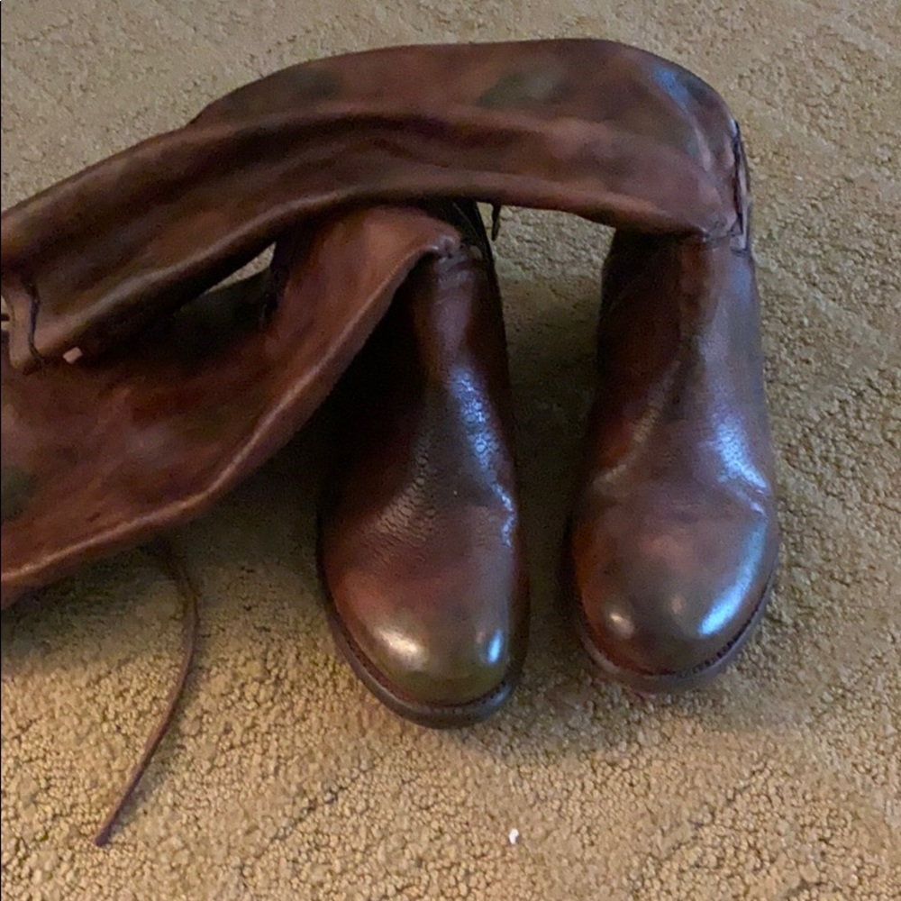 Beautiful Brown Bed Stu boots